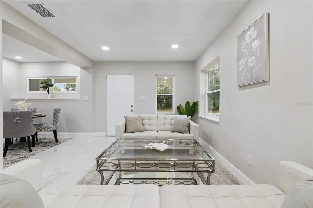 1375 Lake Drive Casselberry FL 32707