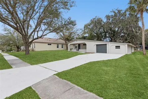 1375 Lake Drive Casselberry FL 32707