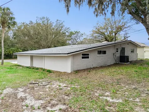 1375 Lake Drive Casselberry FL 32707