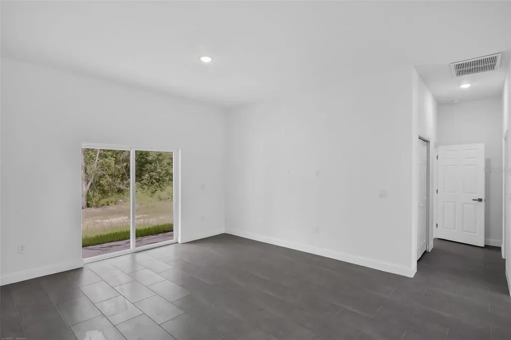 20563 SW Rainbow Lakes Boulevard Dunnellon FL 34431