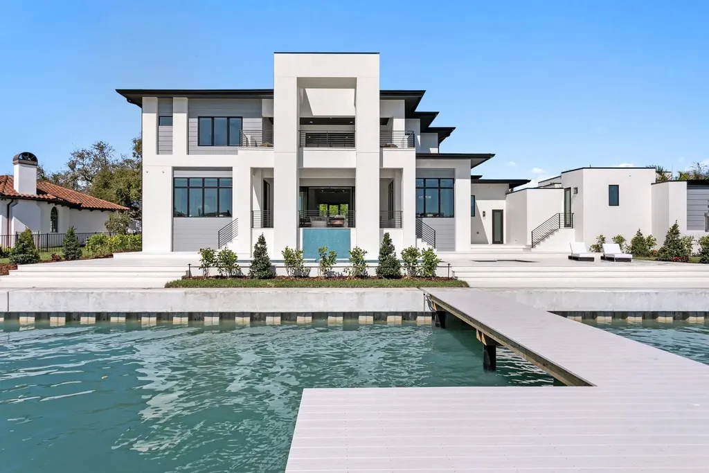 500 Barcelona Drive Tierra Verde FL 33715