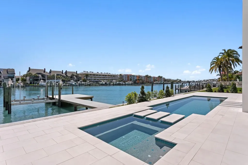500 Barcelona Drive Tierra Verde FL 33715