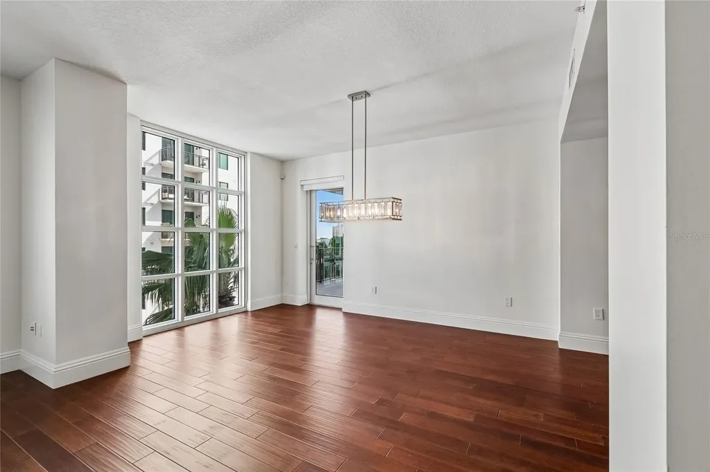 1227 E Madison Street Tampa FL 33602
