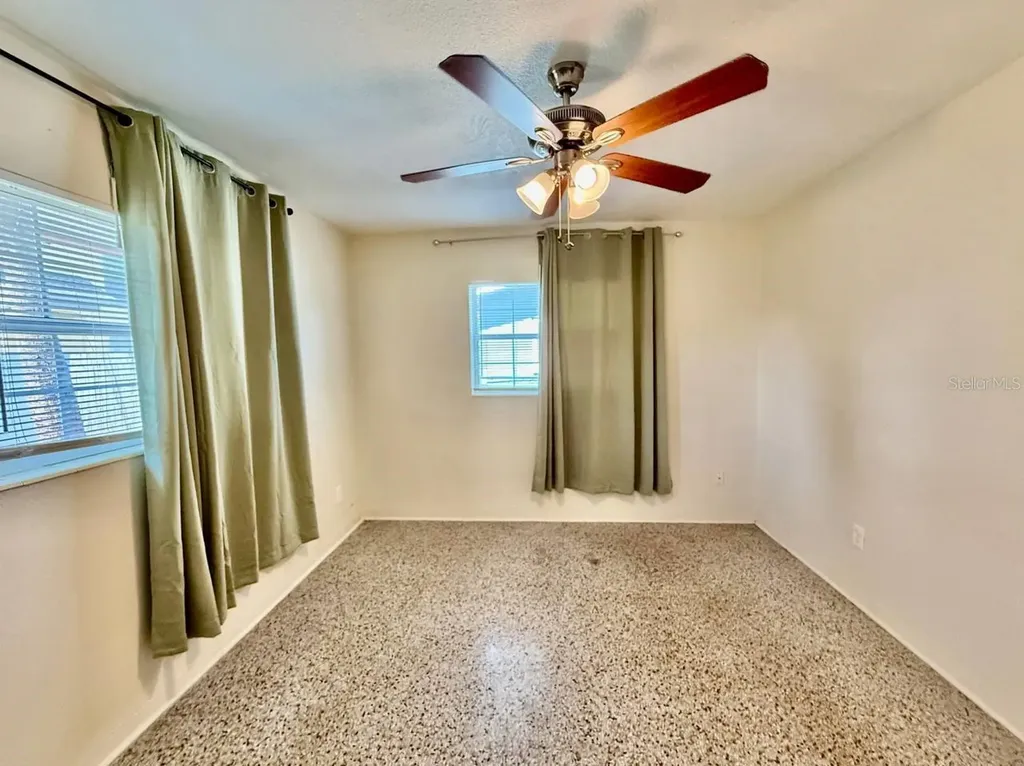 257 38th Avenue SE St Petersburg FL 33705