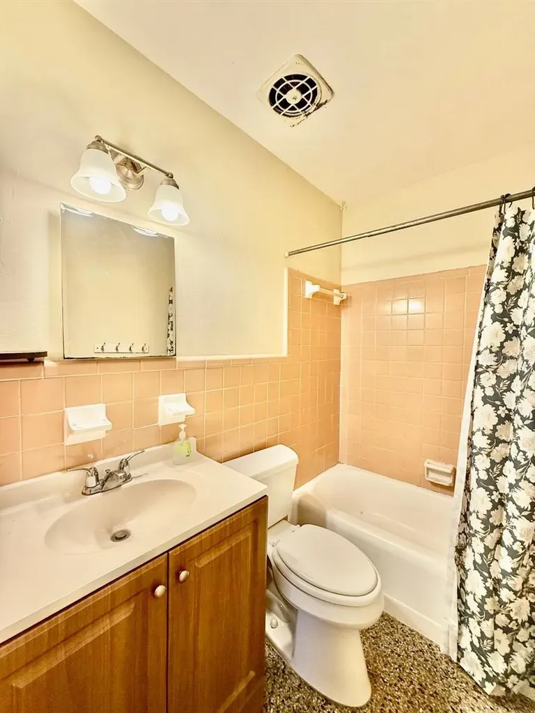 257 38th Avenue SE St Petersburg FL 33705
