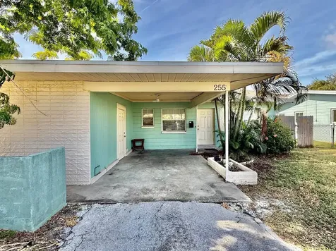257 38th Avenue SE St Petersburg FL 33705
