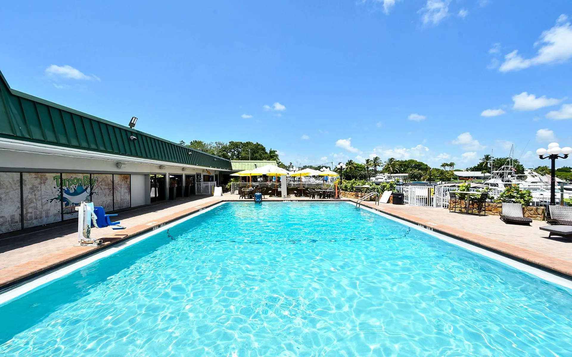 7150 N Tamiami Trail Sarasota FL 34243