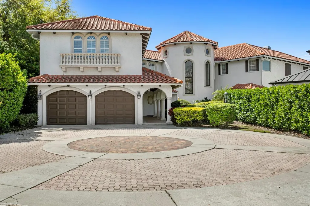 3915 Snapper Pointe Drive Tampa FL 33611