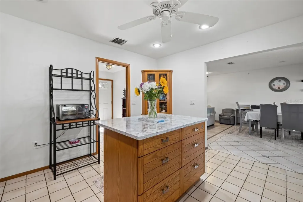 1111 77th Street NW Bradenton FL 34209