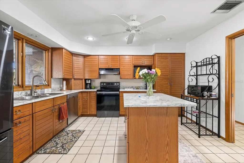 1111 77th Street NW Bradenton FL 34209