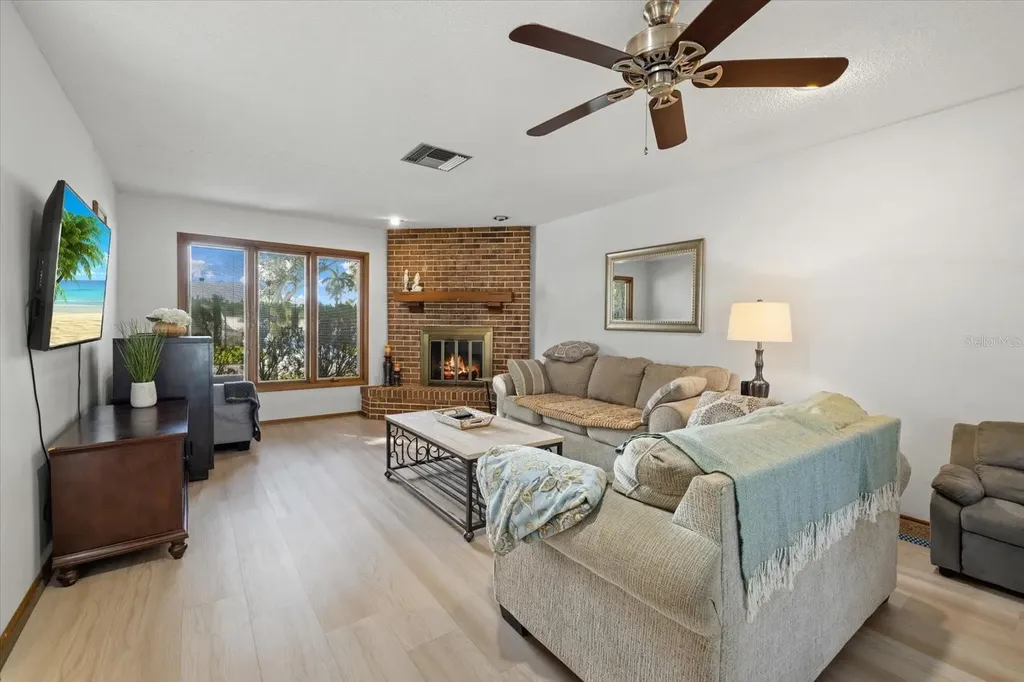 1111 77th Street NW Bradenton FL 34209