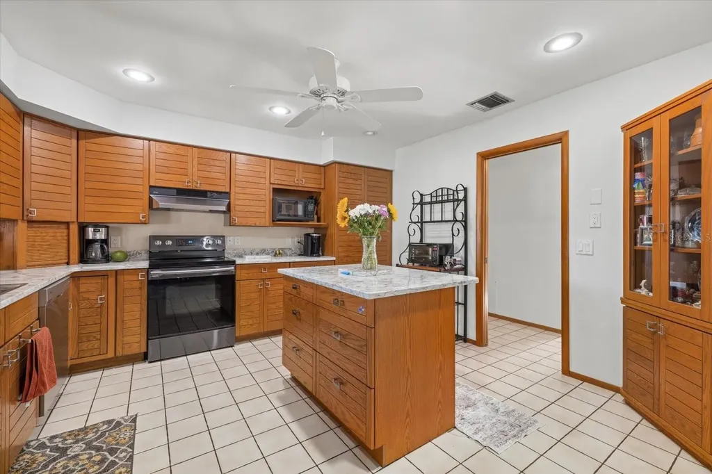 1111 77th Street NW Bradenton FL 34209