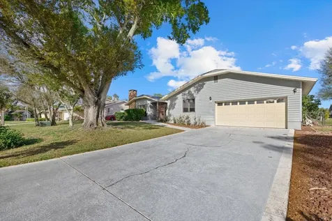 1111 77th Street NW Bradenton FL 34209