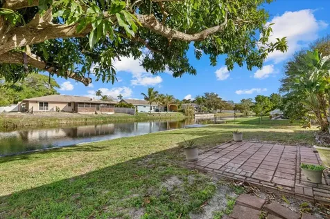 1111 77th Street NW Bradenton FL 34209