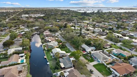 1111 77th Street NW Bradenton FL 34209
