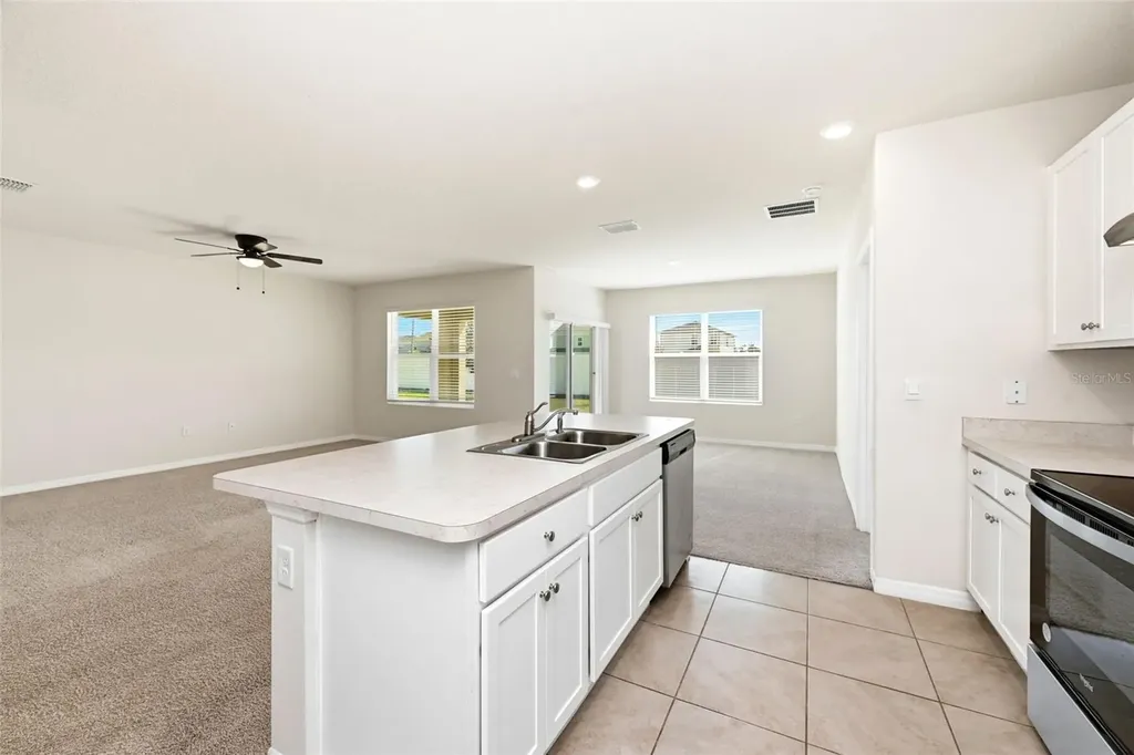 2725 Dumont Lane Tavares FL 32778
