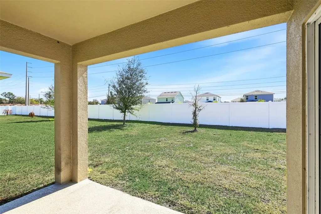 2725 Dumont Lane Tavares FL 32778