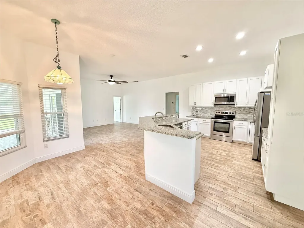 231 Strathmore Circle Kissimmee FL 34744