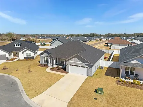 24784 SW 21st Lane Newberry FL 32669