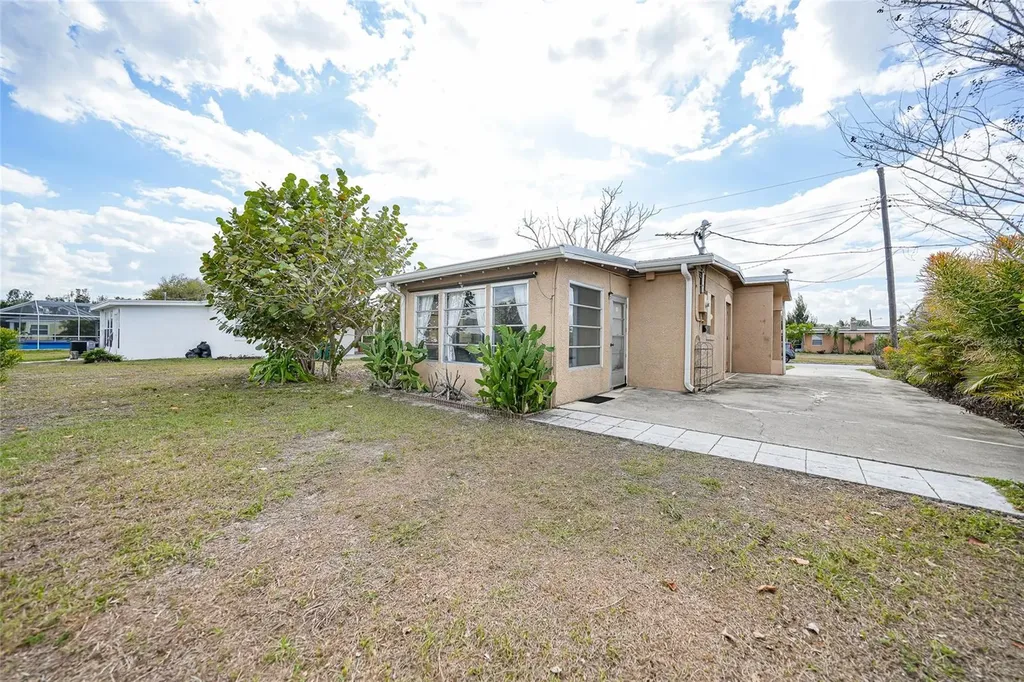 731 Palmetto Drive NE Port Charlotte FL 33952