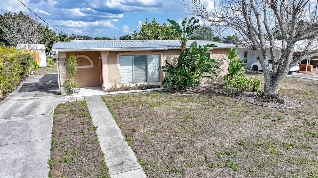 731 Palmetto Drive NE Port Charlotte FL 33952