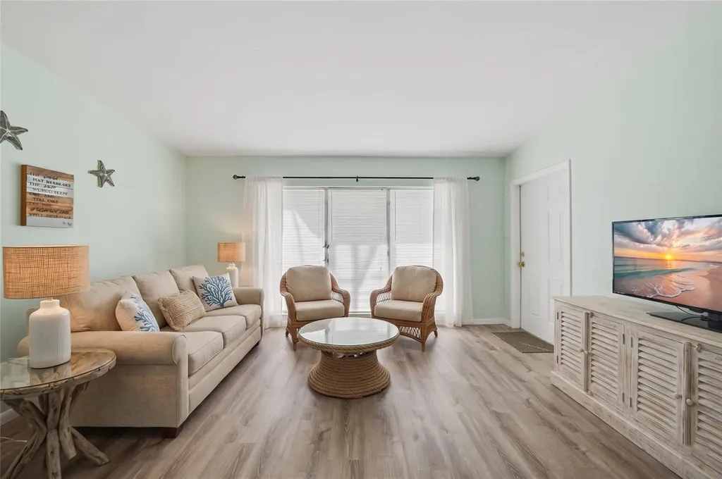 731 Palmetto Drive NE Port Charlotte FL 33952