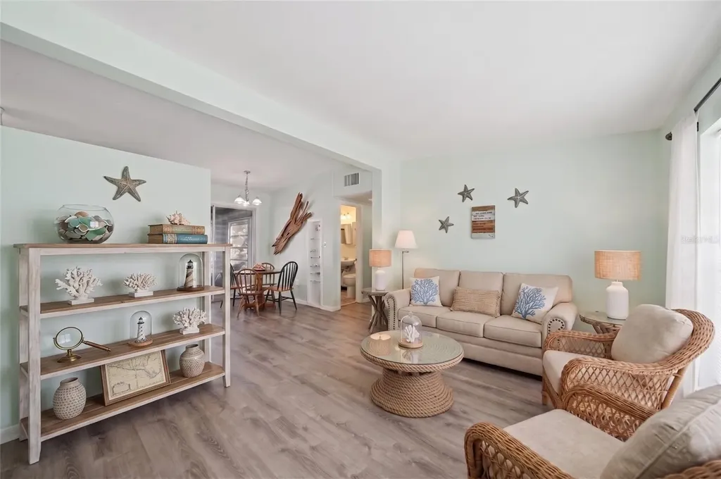 731 Palmetto Drive NE Port Charlotte FL 33952