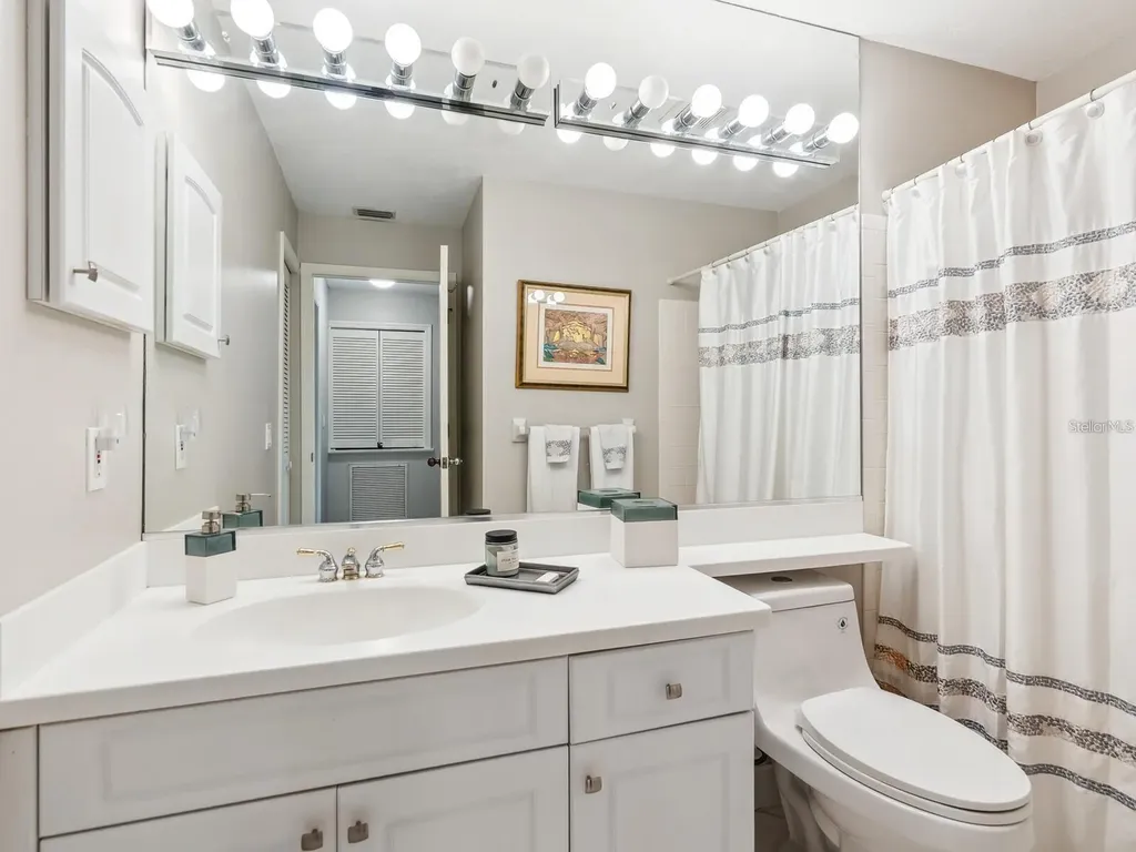 1680 Starling Drive Sarasota FL 34231