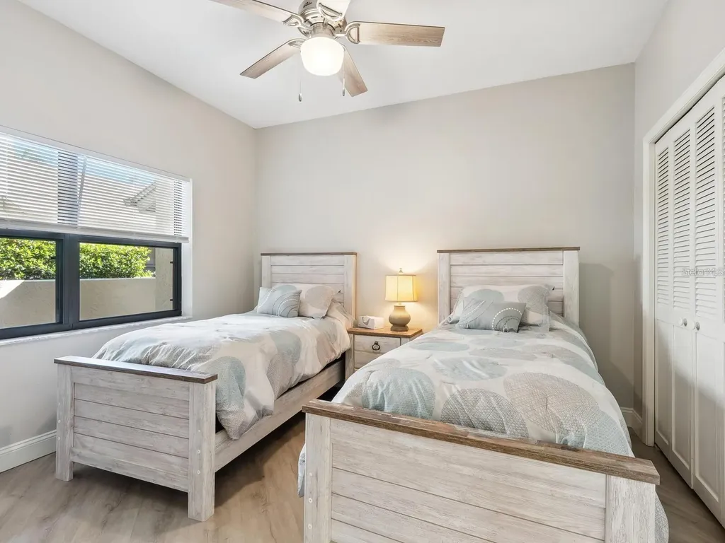 1680 Starling Drive Sarasota FL 34231