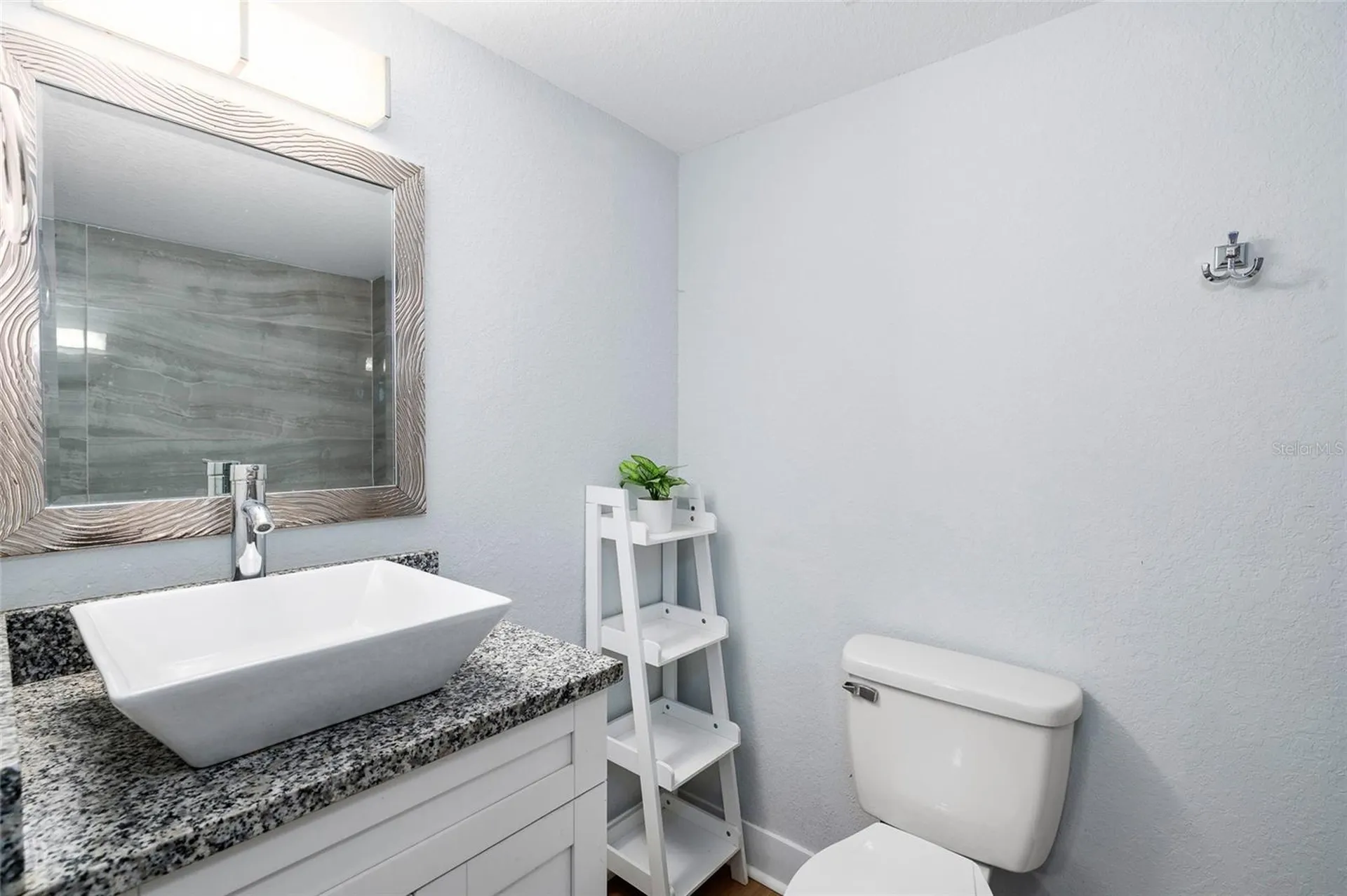 2606 W Henry Avenue Tampa FL 33614