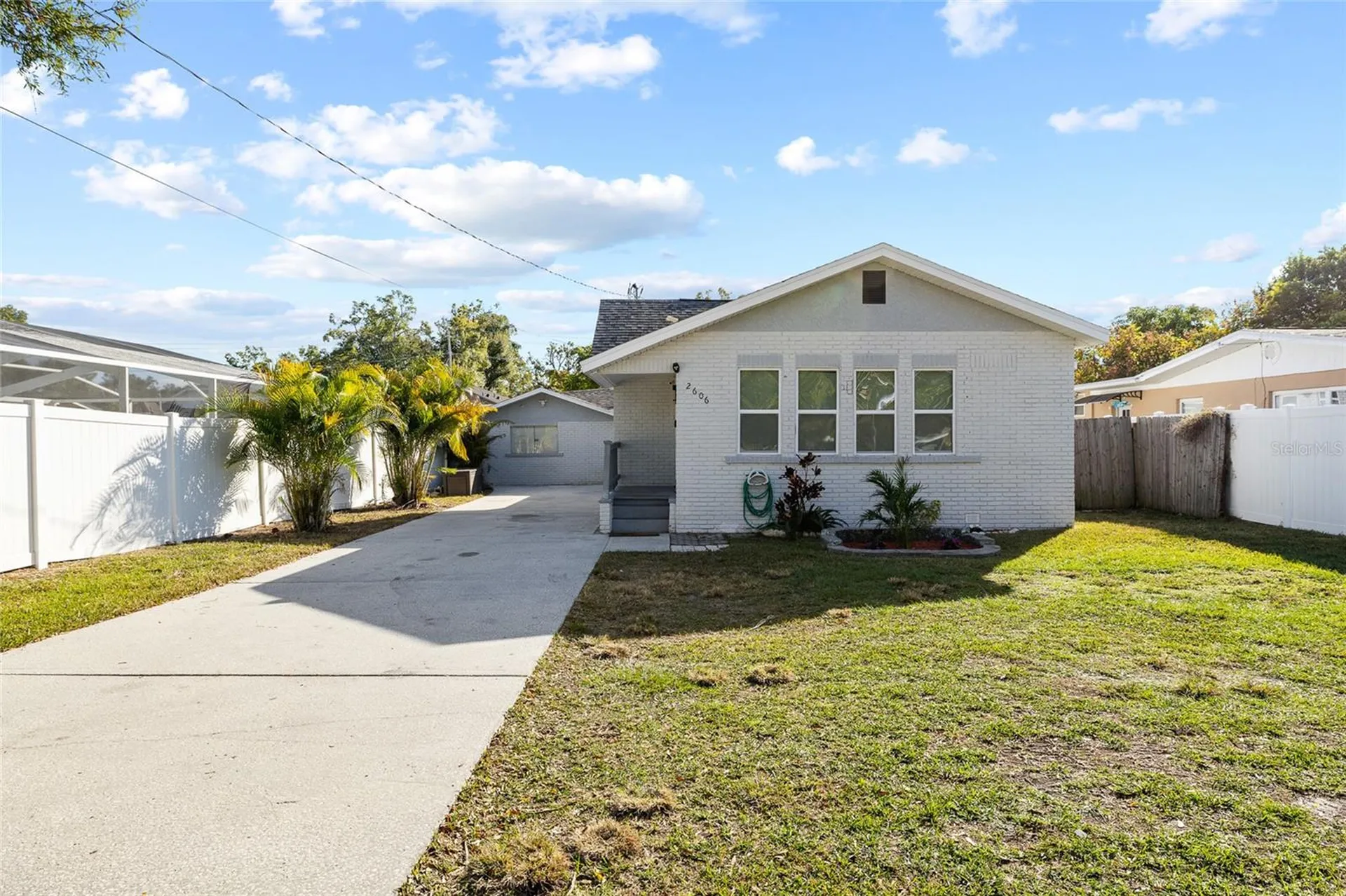 2606 W Henry Avenue Tampa FL 33614