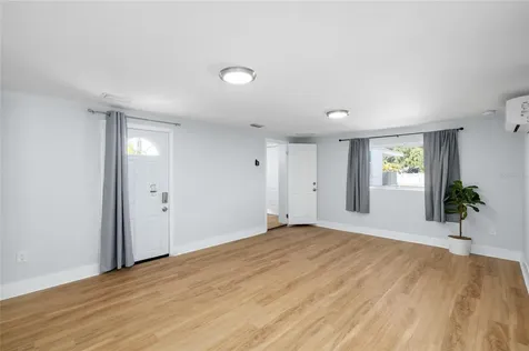 2606 W Henry Avenue Tampa FL 33614