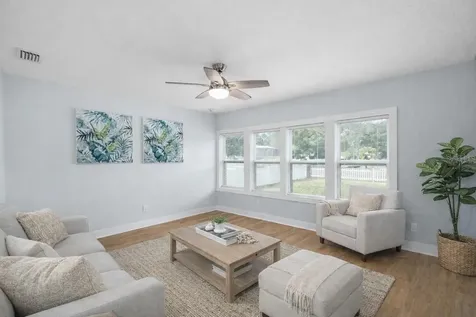 2606 W Henry Avenue Tampa FL 33614