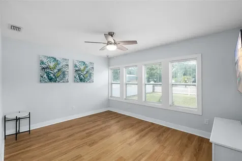 2606 W Henry Avenue Tampa FL 33614