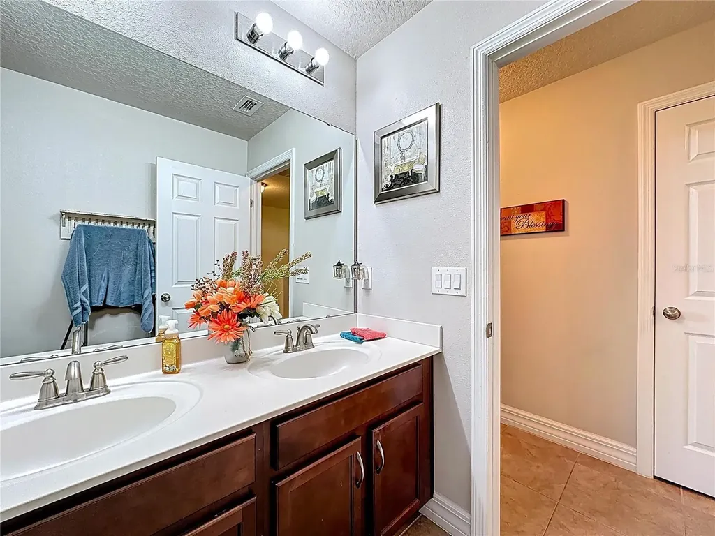 2970 Sera Bella Way Kissimmee FL 34744