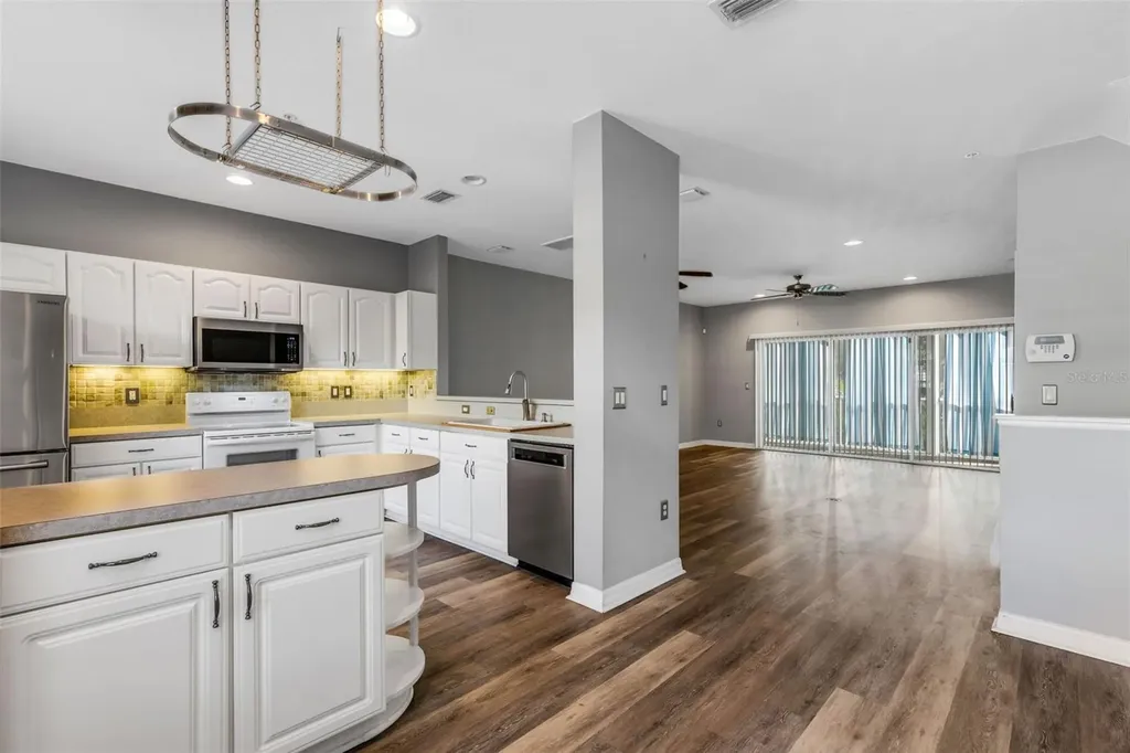 3107 Oyster Bayou Way Clearwater FL 33759