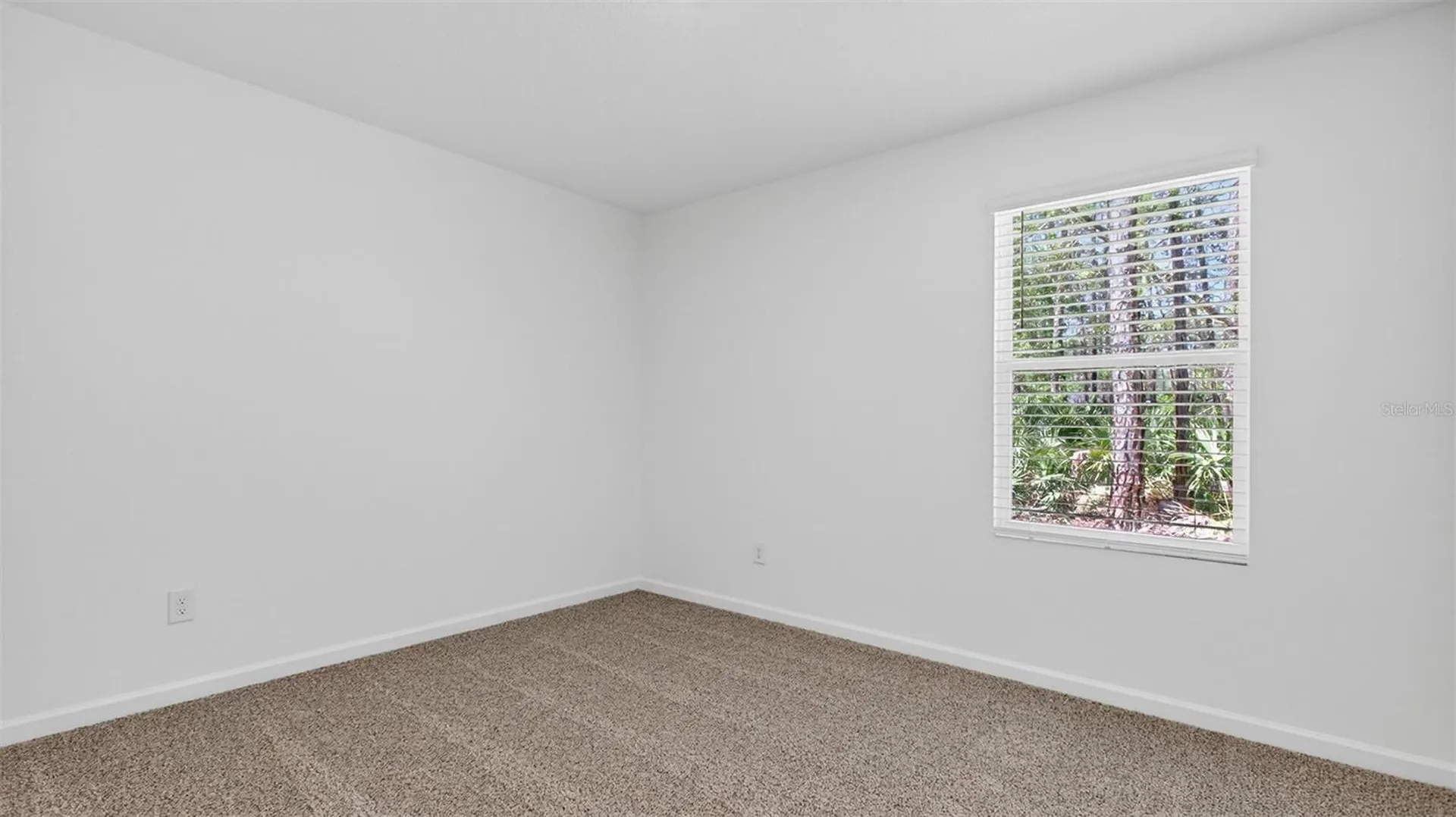 16 Reybury Lane Palm Coast FL 32164
