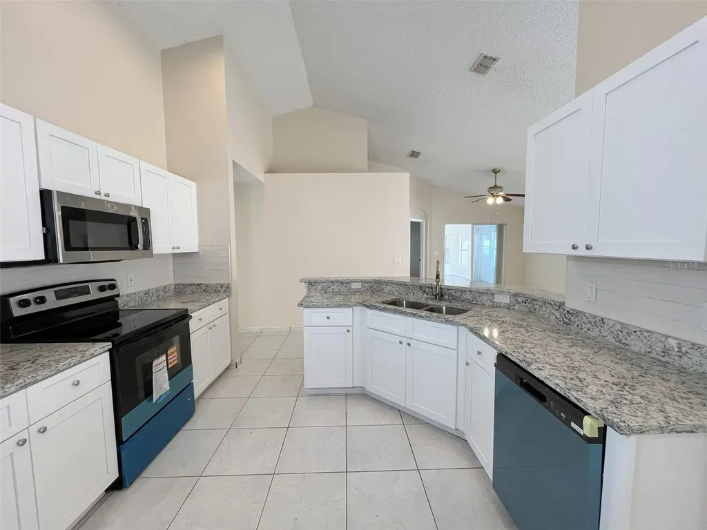 1902 Palmetto Pine Lane Orlando FL 32826