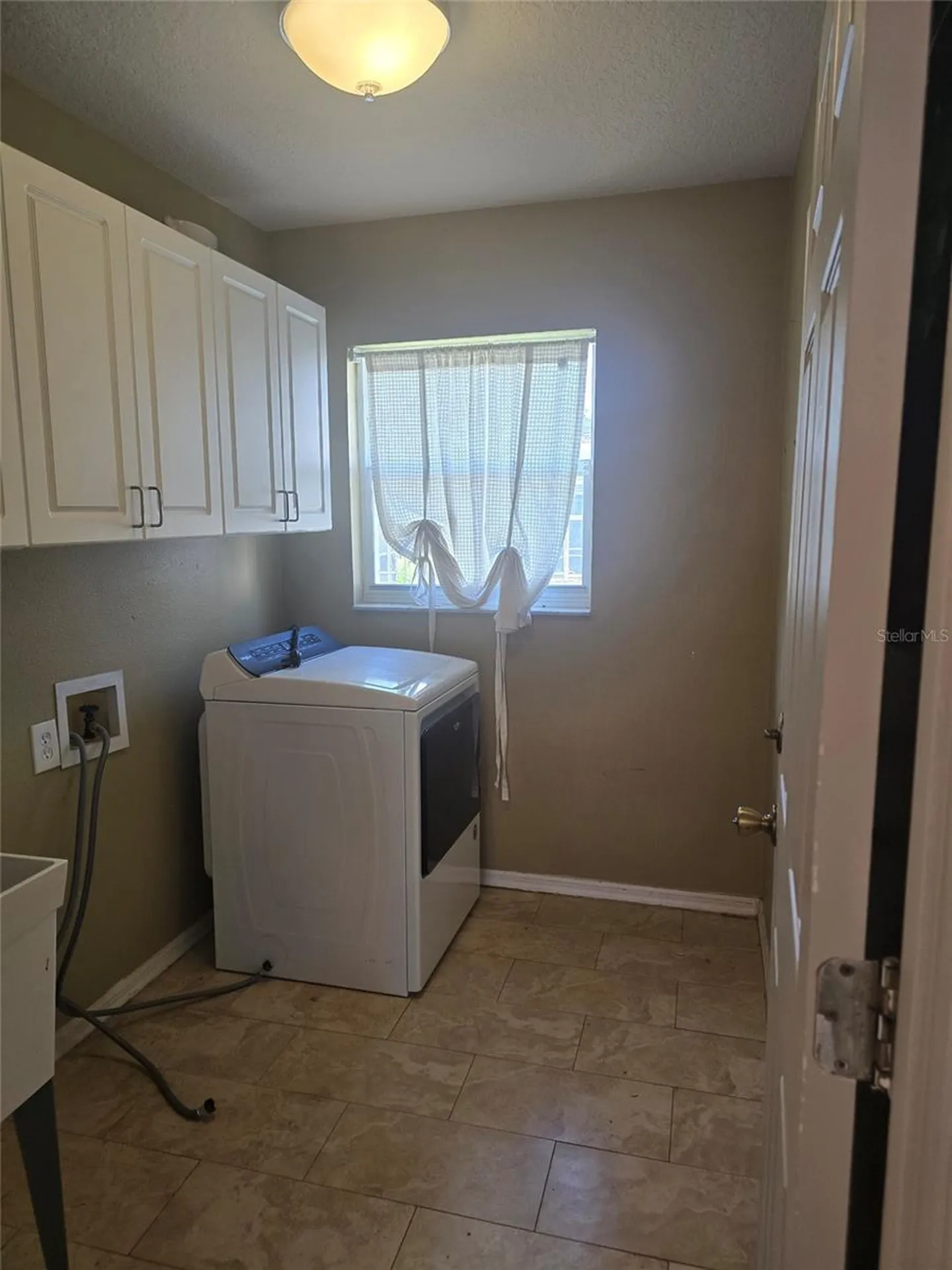 671 W Cadillac Drive Altamonte Springs FL 32714