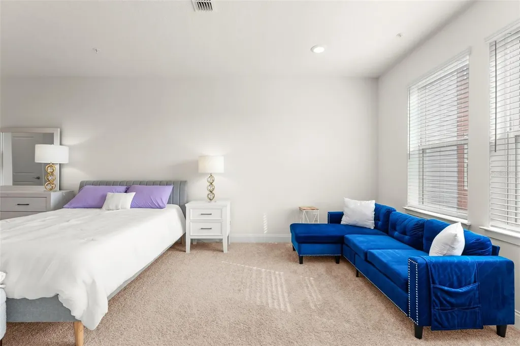 7521 Laureate Boulevard Orlando FL 32827