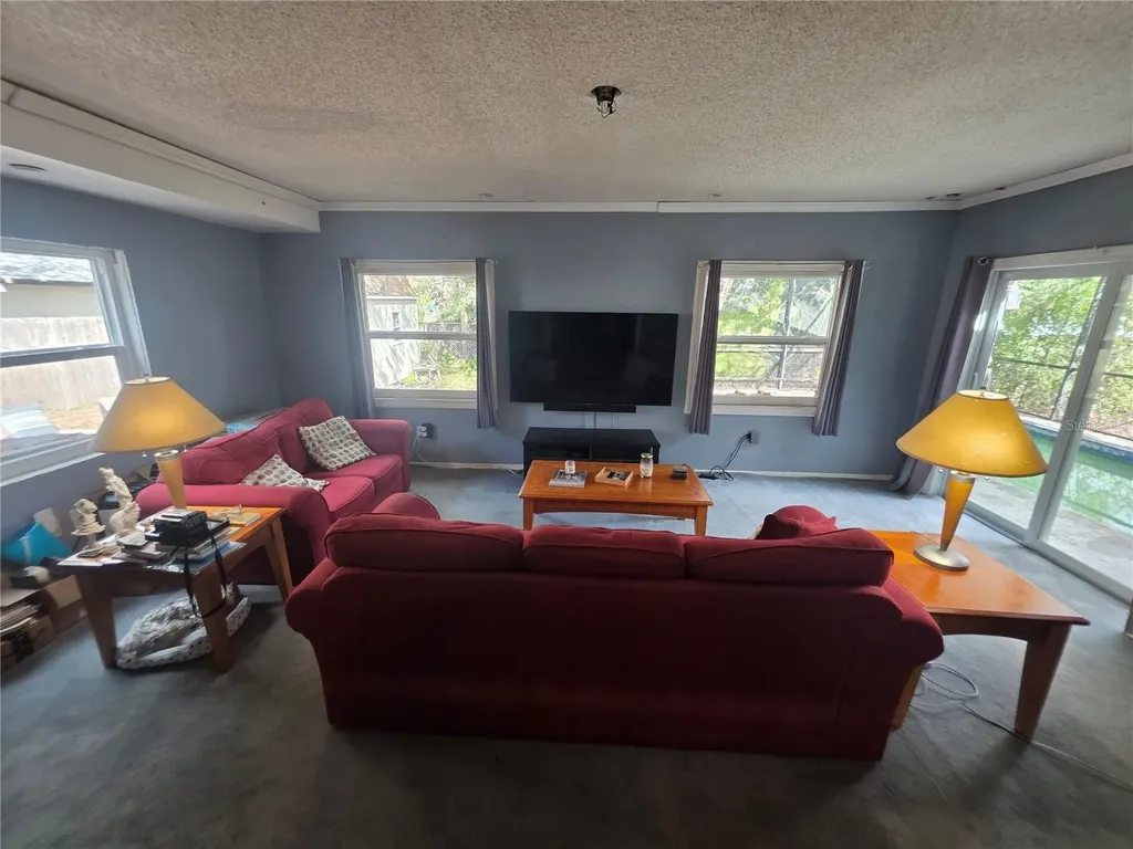 1015 Rhodes Avenue Sarasota FL 34237