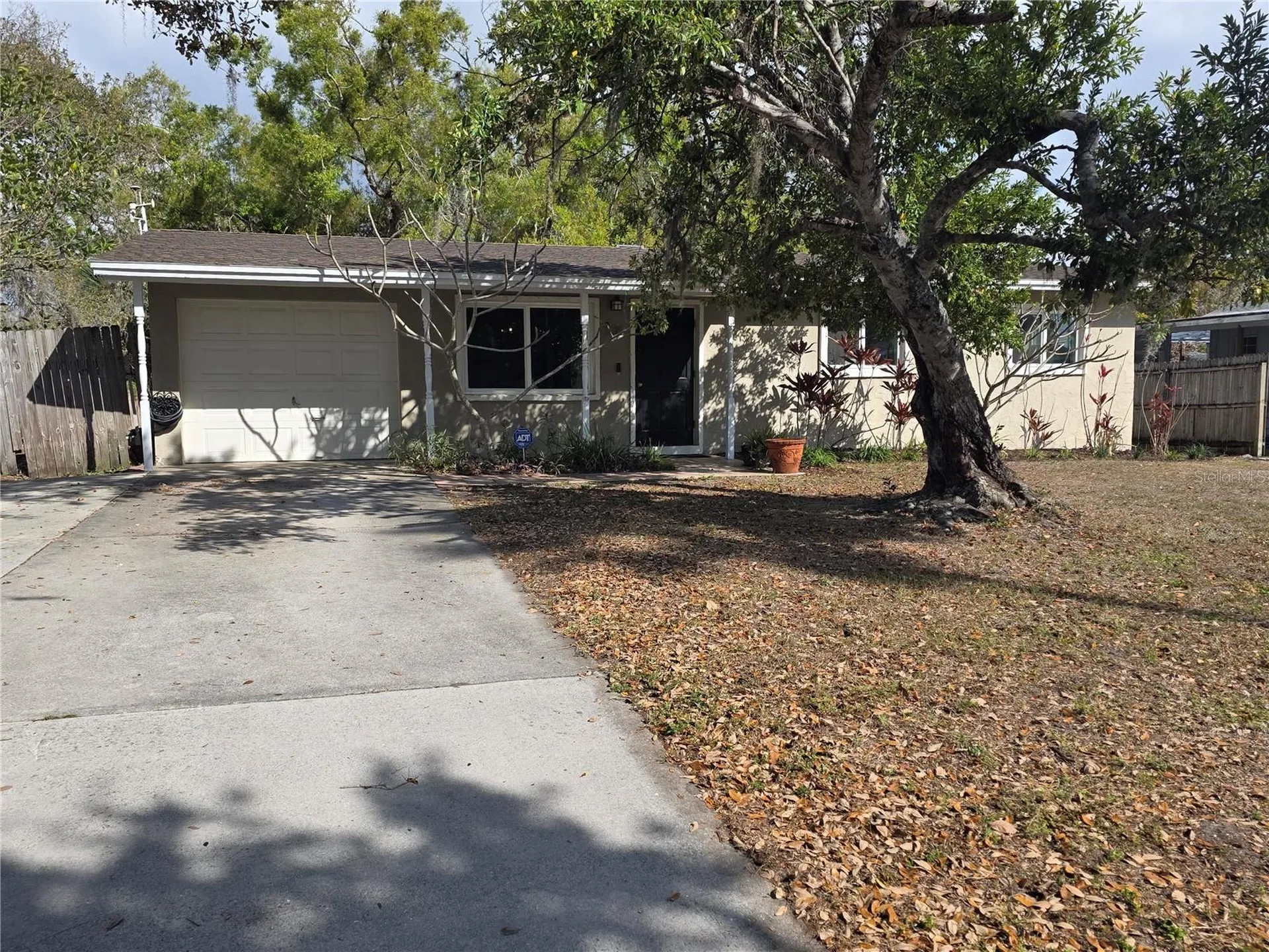 1015 Rhodes Avenue Sarasota FL 34237