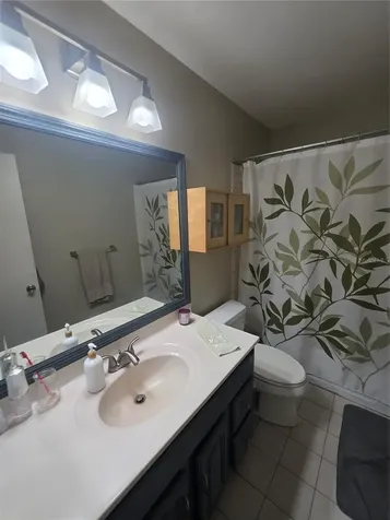 1015 Rhodes Avenue Sarasota FL 34237