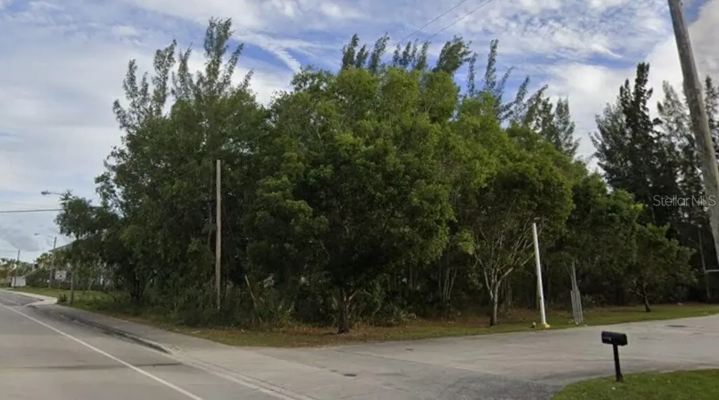 8826 Lantana Road Lake Worth FL 33467