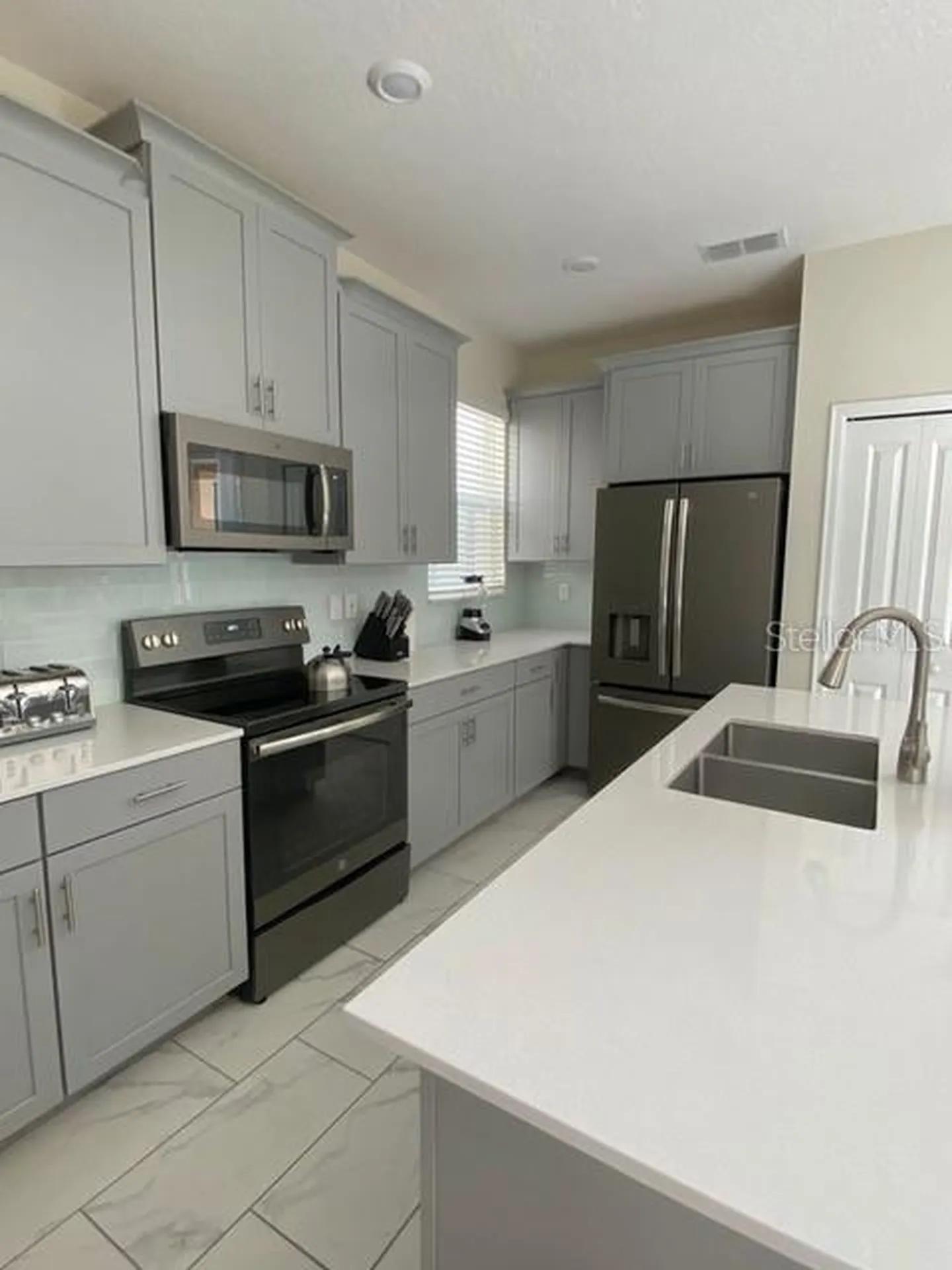 2813 Bookmark Drive Kissimmee FL 34746
