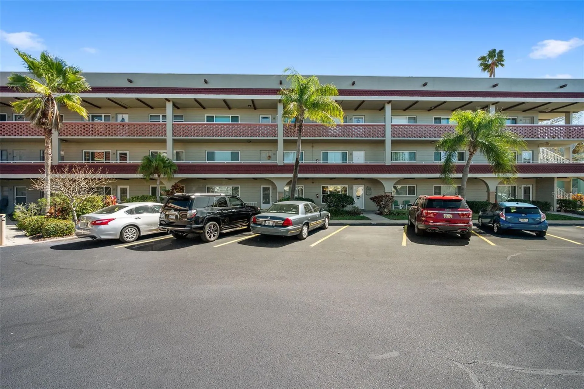 2073 Denmark Street Clearwater FL 33763