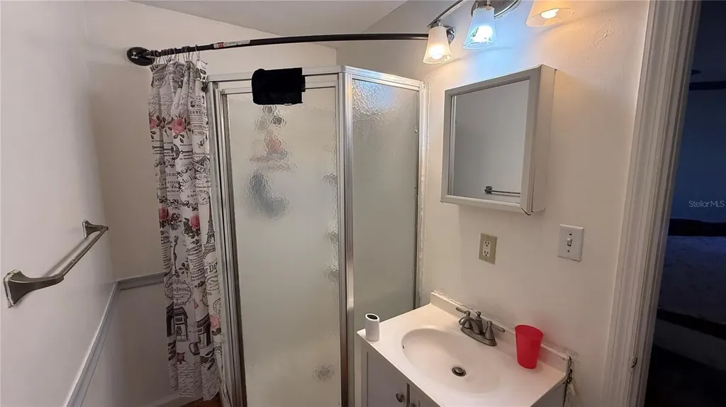531 Arneson Avenue Auburndale FL 33823