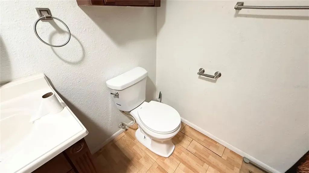 531 Arneson Avenue Auburndale FL 33823