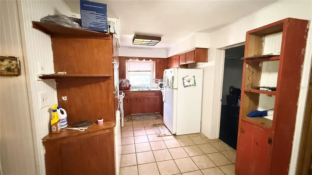 531 Arneson Avenue Auburndale FL 33823