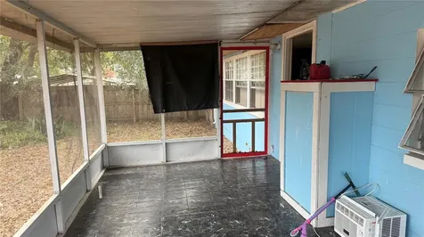 531 Arneson Avenue Auburndale FL 33823